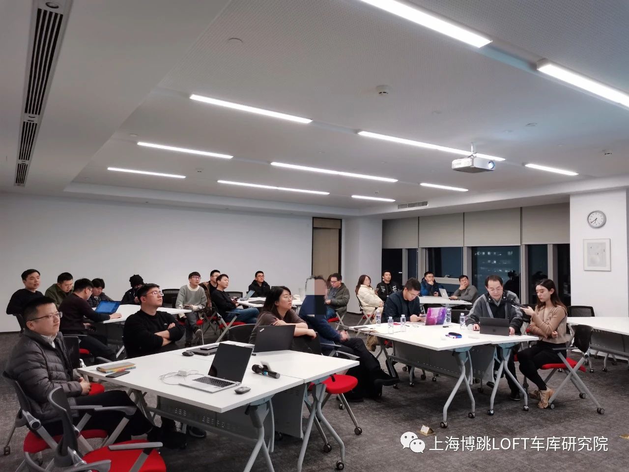 河北杭州LOFT车库专题会